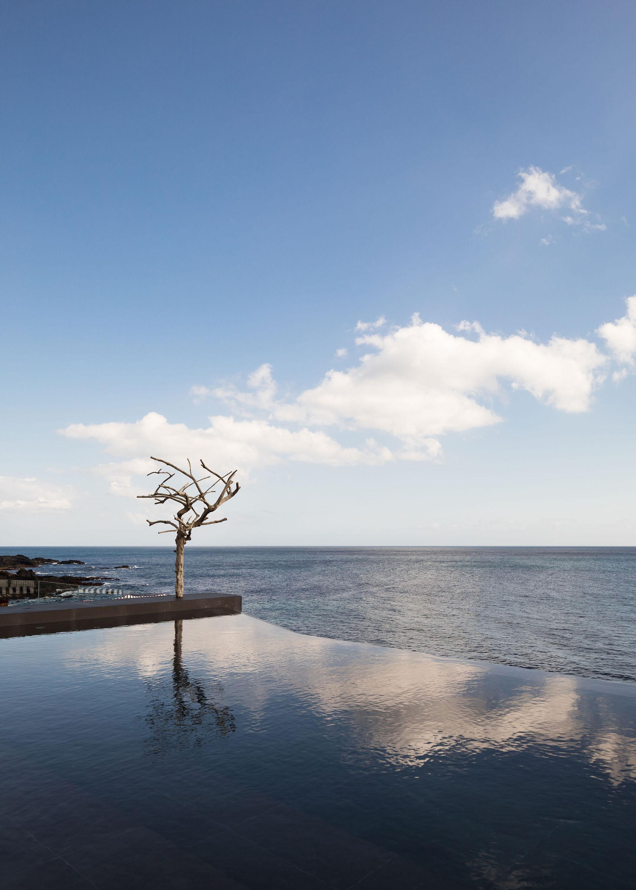 White Exclusive Suites & Villas Лагоа Екстериор снимка
