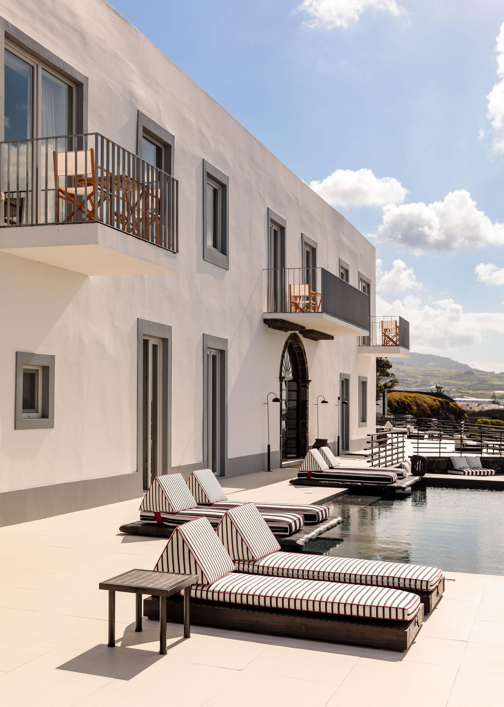 White Exclusive Suites & Villas Лагоа Екстериор снимка