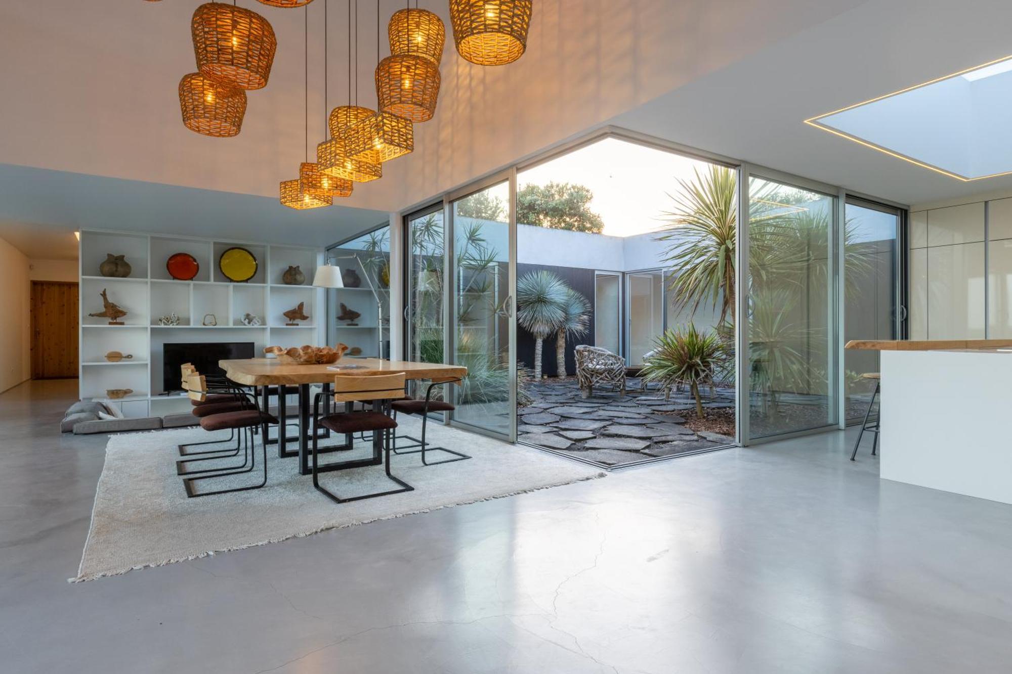 White Exclusive Suites & Villas Лагоа Екстериор снимка