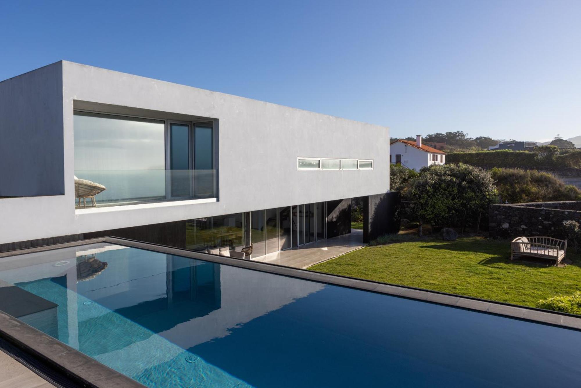 White Exclusive Suites & Villas Лагоа Екстериор снимка